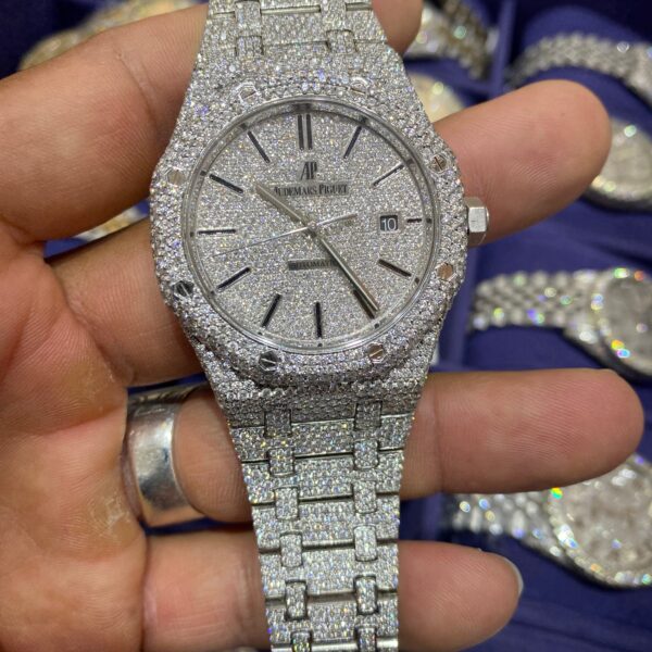 BUST DOWN AP 42MM VVS1 40 CTS T.W. ICED OUT AUDEMARS PIGUET | NATURAL DIAMONDS