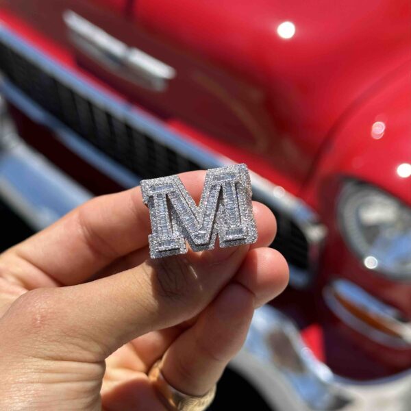 10K WHITE GOLD "M" INITIAL RING