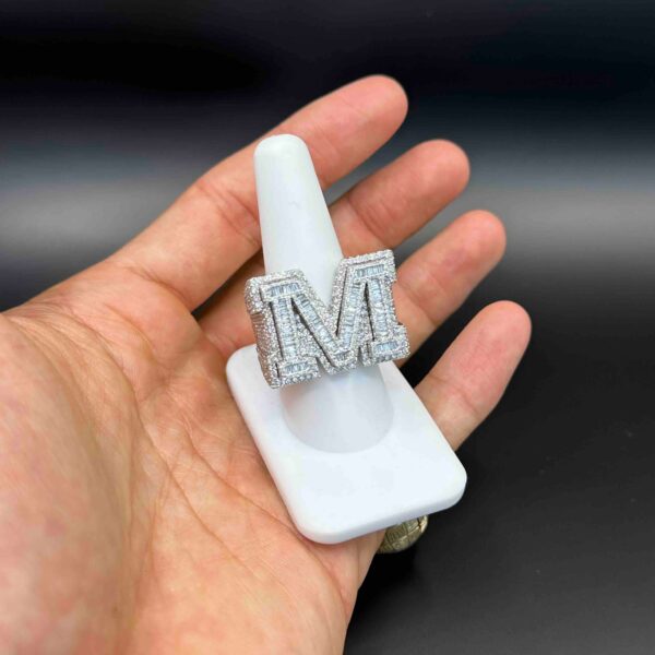 10K WHITE GOLD "M" INITIAL RING