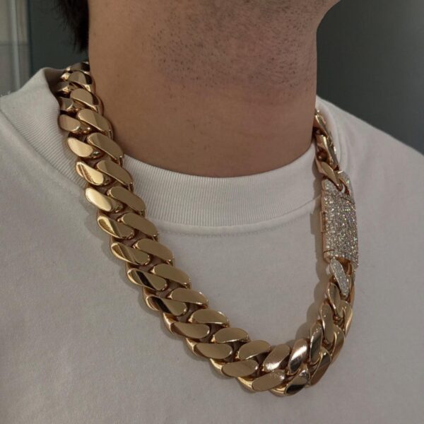 Gold Cuban Link Chain – Iced Clasp Edition