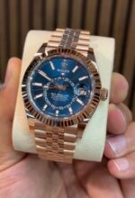 Rolex Sky-Dweller Everose Gold Blue Dial Jubilee Luxury Watch - Image 4