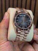 Rolex Day-Date President full gold luxury watch Roman numeral dial with elegant classic design Day and date display for added functionality Fluted bezel with premium polished finish Iconic President bracelet for comfort and prestige - Image 4