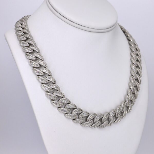 VVS Moissanite Curved Baguette 14MM Cuban