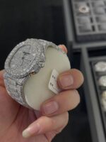 Patek Philippe Diamond-Encrusted Nautilus - Image 3