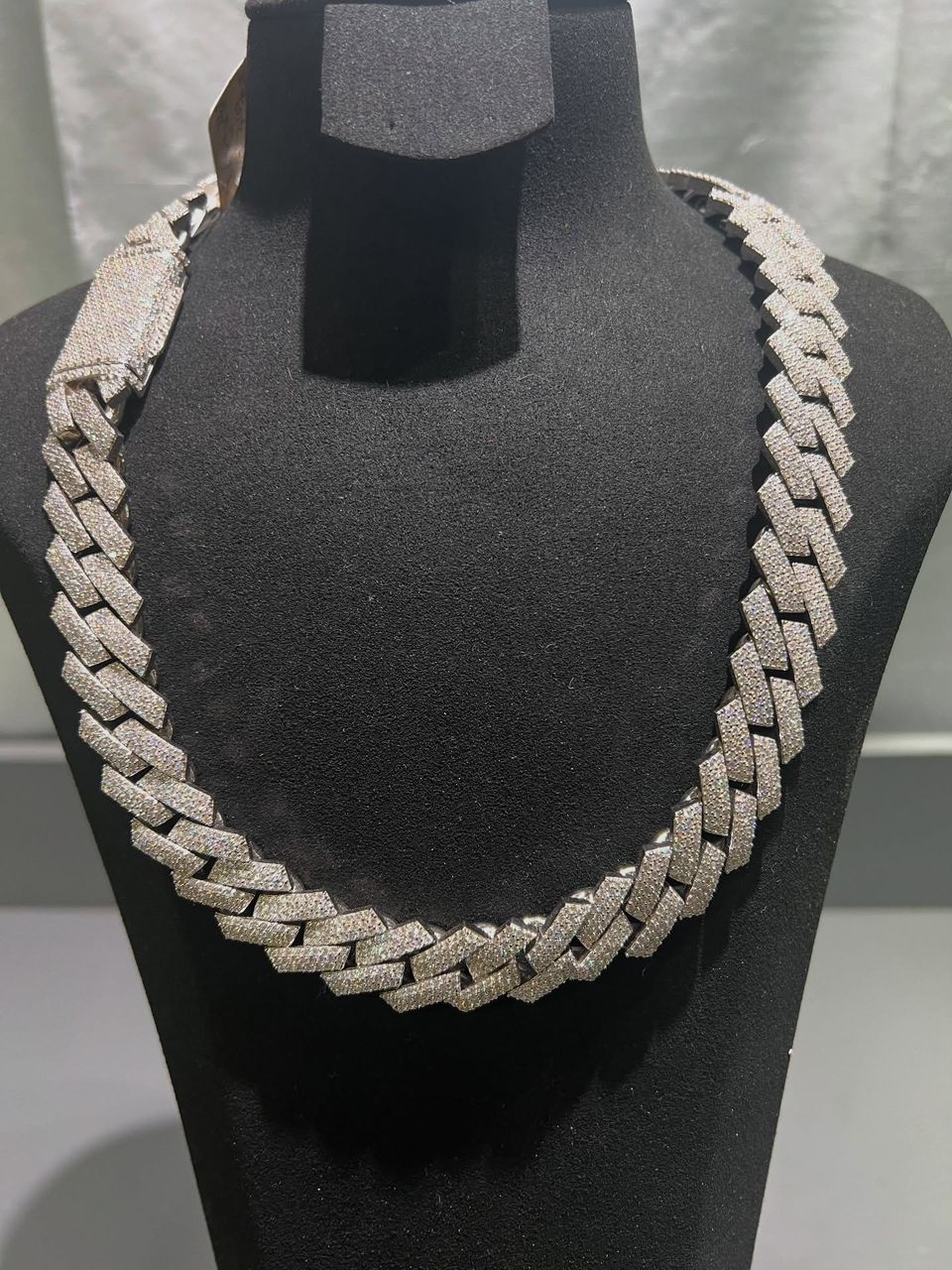 WhatsApp Image 2026-05-17 at 8.17.23 AM Luxury Iced Out Moissanite Cuban Link Chain Necklace - Image 1