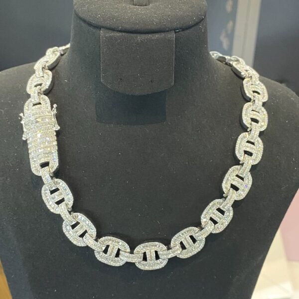 Luxury Iced Out Moissanite Anchor Link Chain Necklace